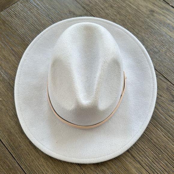 Free people lavender hat - Picture 2 of 3